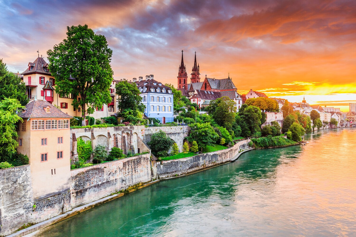 Taxi-Zurich-Airport-to-Basel-coucher-du-soleil